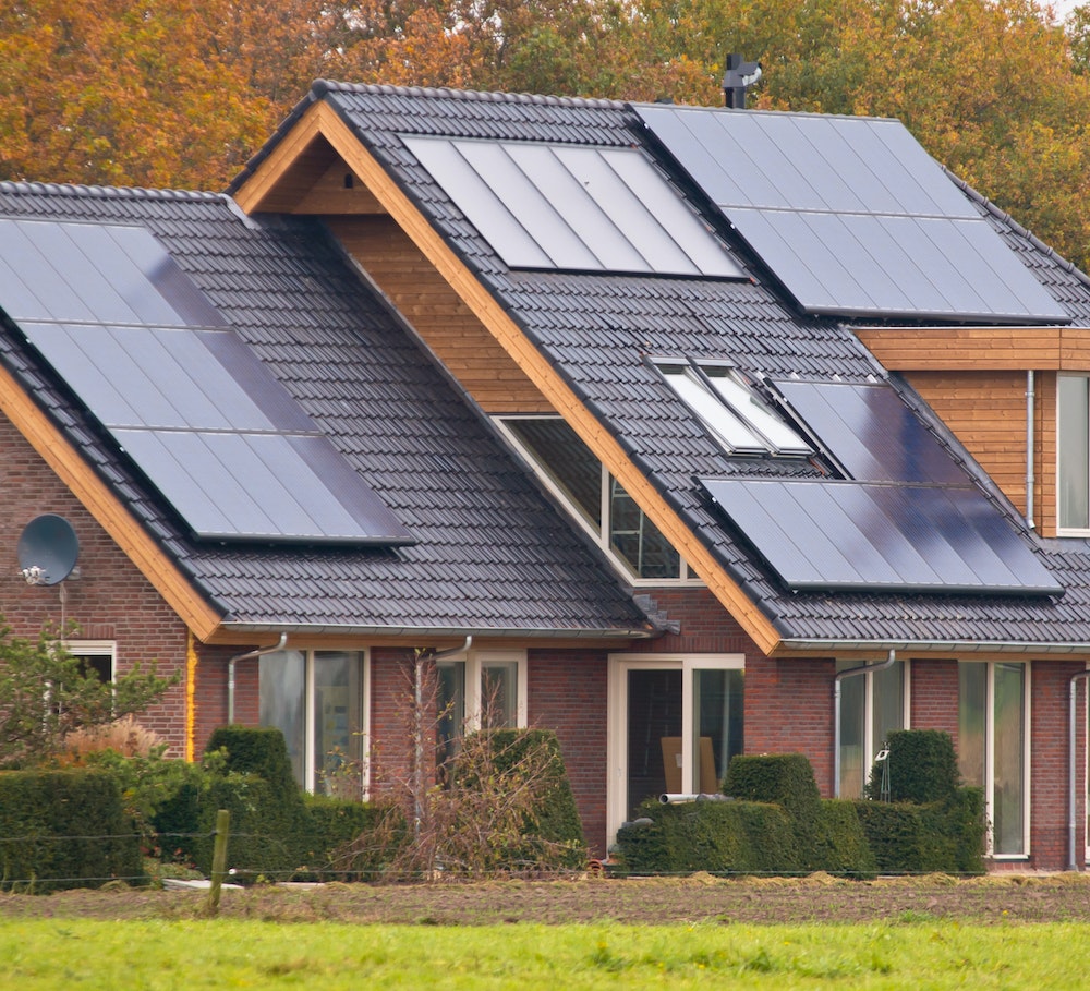 Obtenir une autorisation pour installer des panneaux solaires : démarches et conseils